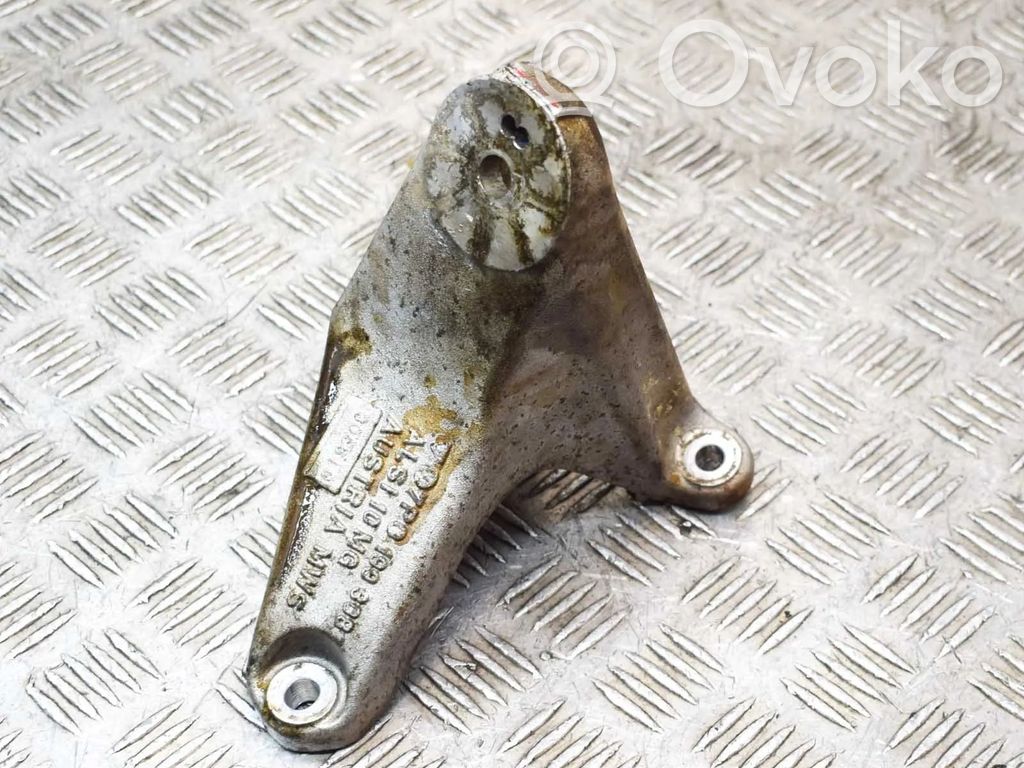 Porsche Cayenne (92A) Engine mounting bracket 