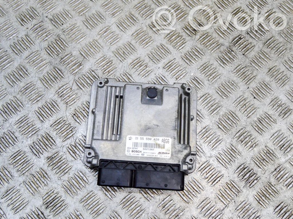 Unidad de control/módulo del motor   55579447,0281019088,1039S52190,55590420