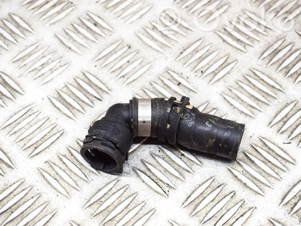 BMW 3 F30 F35 F31 Conductă/furtun lichid de răcire motor 