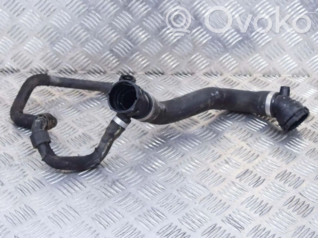 BMW 3 F30 F35 F31 Conductă/furtun lichid de răcire motor 