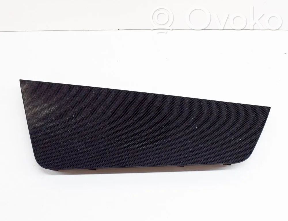 Volkswagen Golf VIII Cache enceinte centrale 