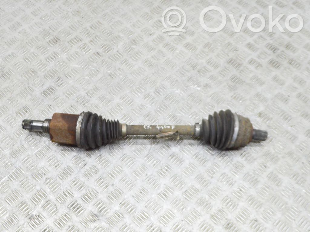 Volvo V40 Priekinis pusašis 