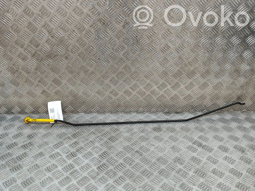 Skoda Kamiq Halterung Motorhaube