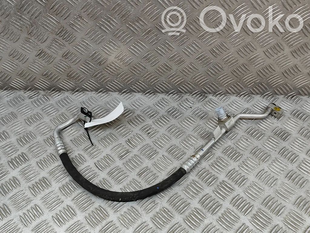 Volkswagen ID.4 Ilmastointilaitteen putki (A/C) 