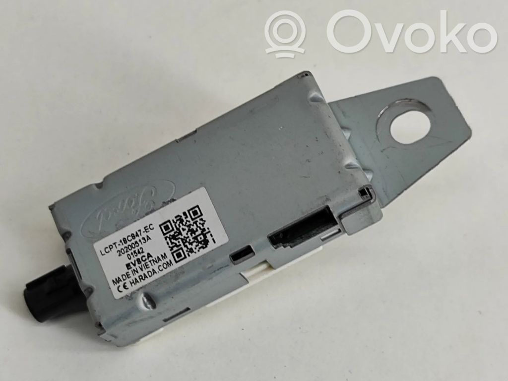 Ford Puma Antenos stiprintuvas 