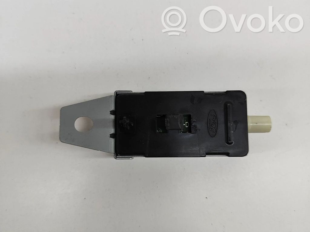 Ford Puma Antenos stiprintuvas 