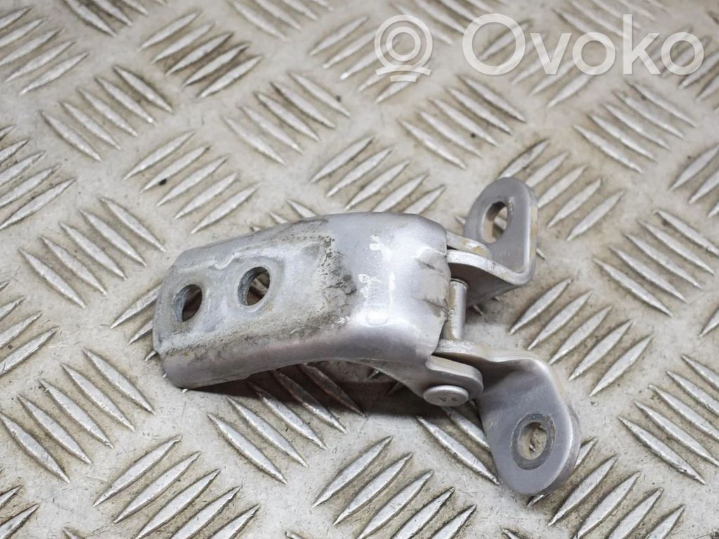 Toyota RAV 4 (XA50) Front door upper hinge 