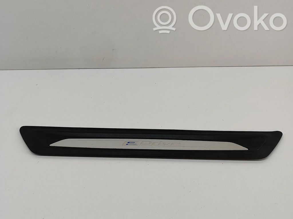 BMW 2 F45 Osłona listwy przedniej 