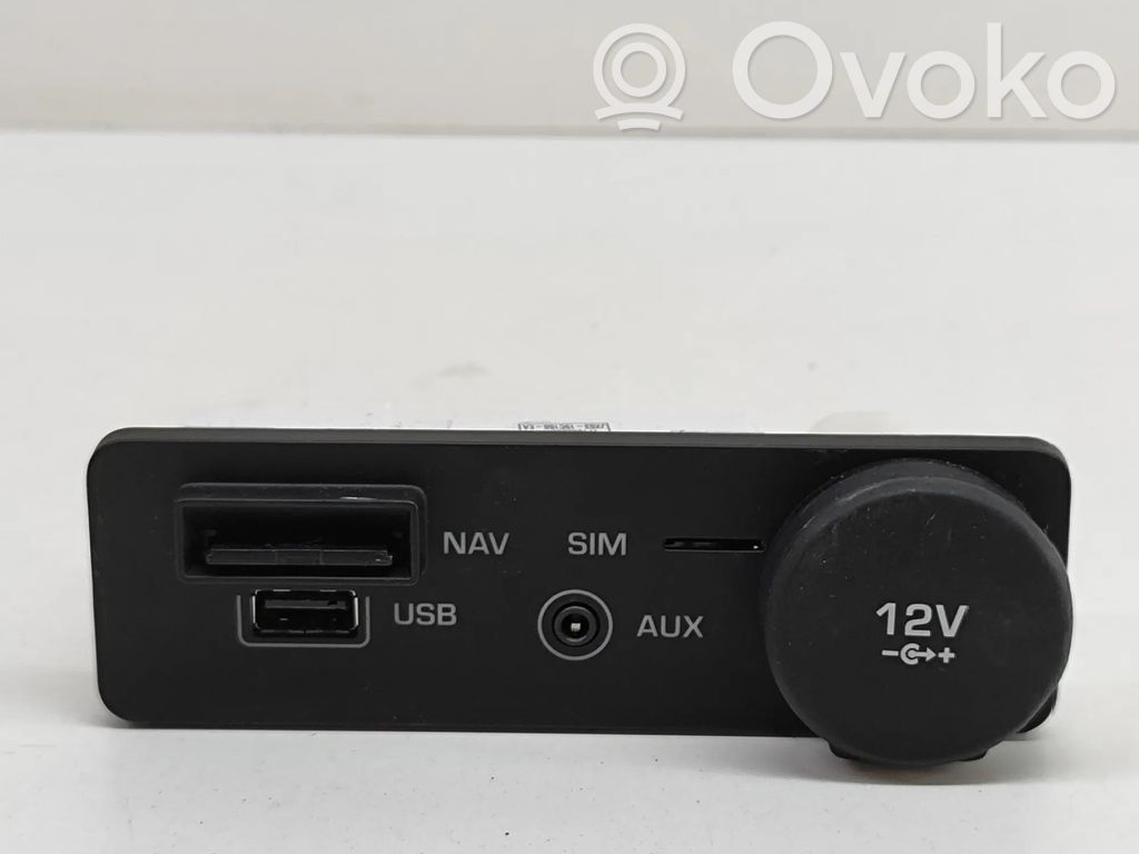 Jaguar F-Pace AUX in-socket connector 
