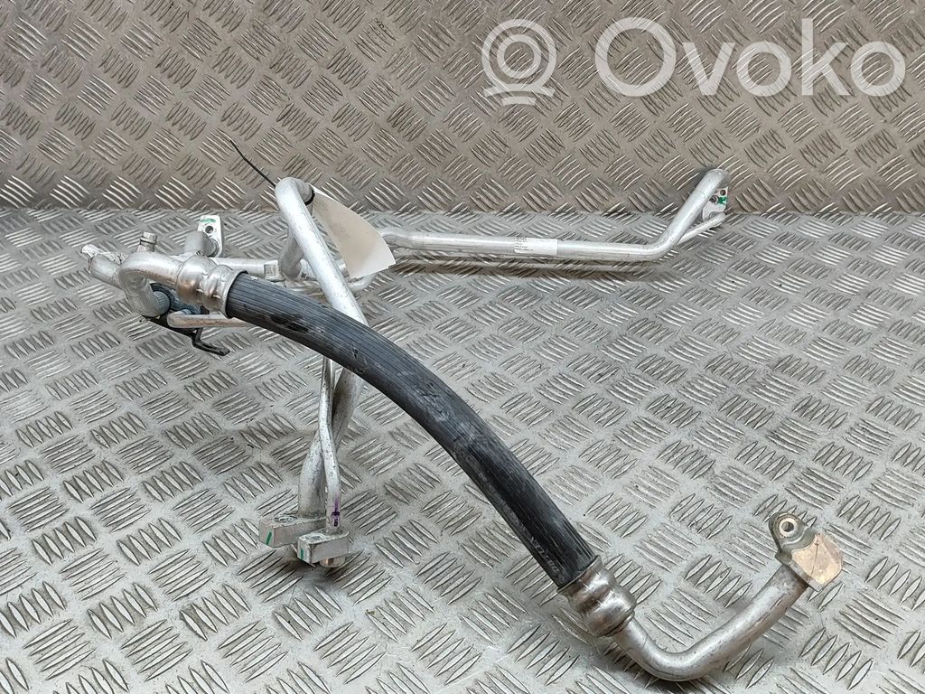 Tesla Model X Klimaleitung / Klimaschlauch 