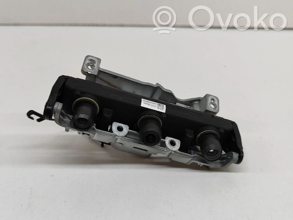 Tesla Model Y Windshield/windscreen camera 