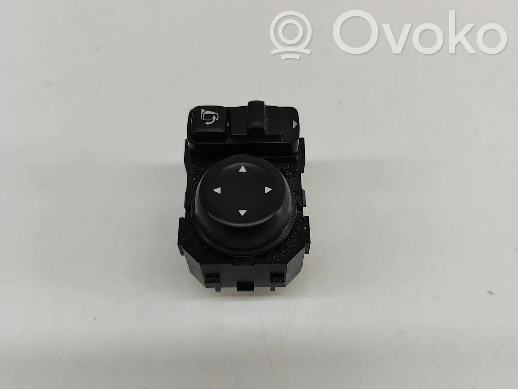 Nissan Juke II F16 Interruptor del espejo lateral 