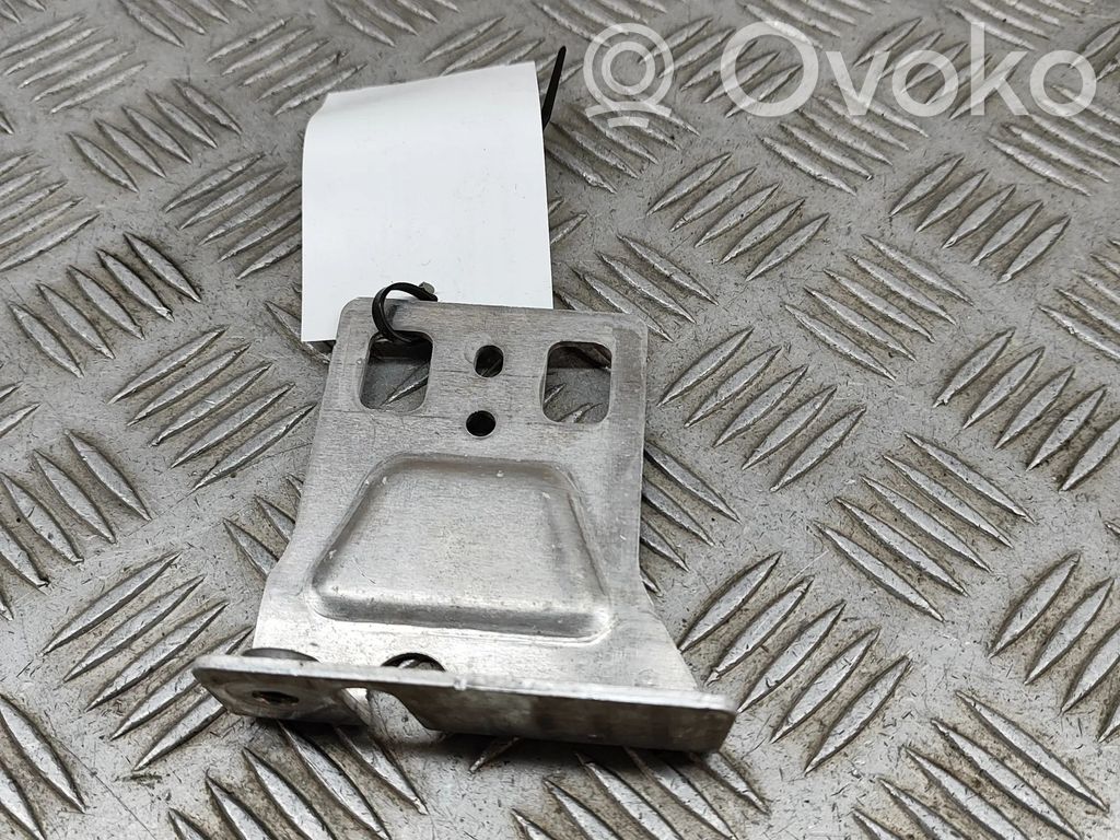 Citroen C3 Front bumper mounting bracket 
