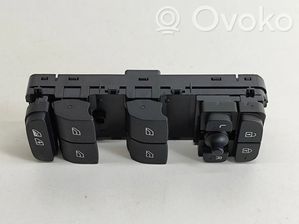 Volvo XC40 Przyciski szyb 