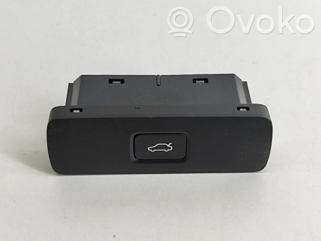 Volvo XC40 Botón interruptor de maletero abierto 