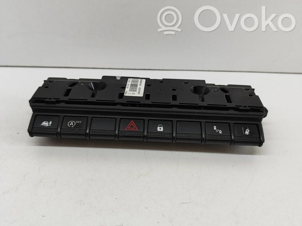 Un conjunto de interruptores   AE357080P,283E89765R