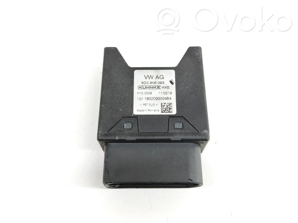 Unité de commande / module de pompe à carburant   5Q0906093