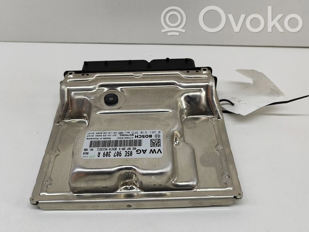 Skoda Karoq Engine control unit/module 