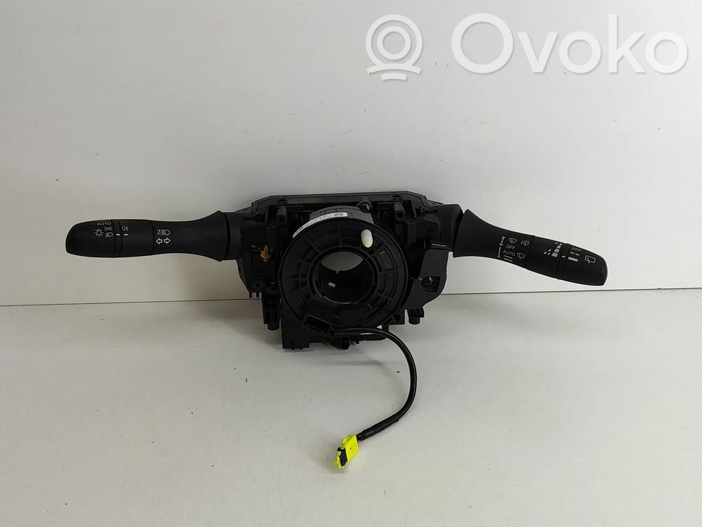 Nissan Juke II F16 Commodo de clignotant 