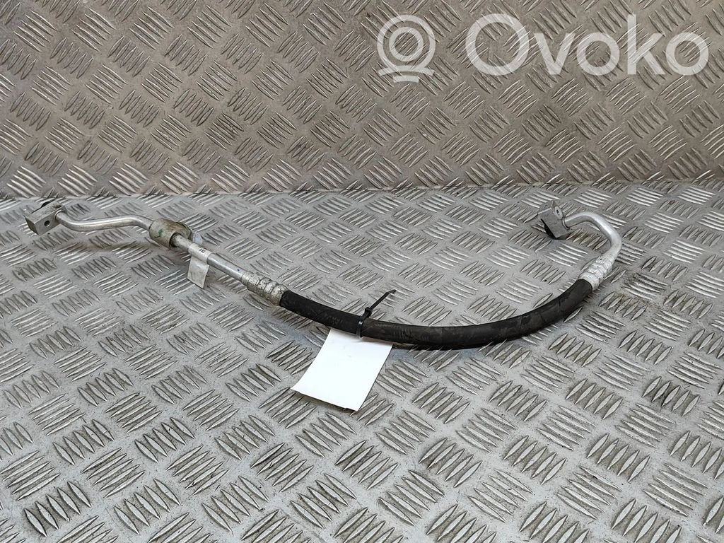 Skoda Enyaq iV Ilmastointilaitteen putki (A/C) 
