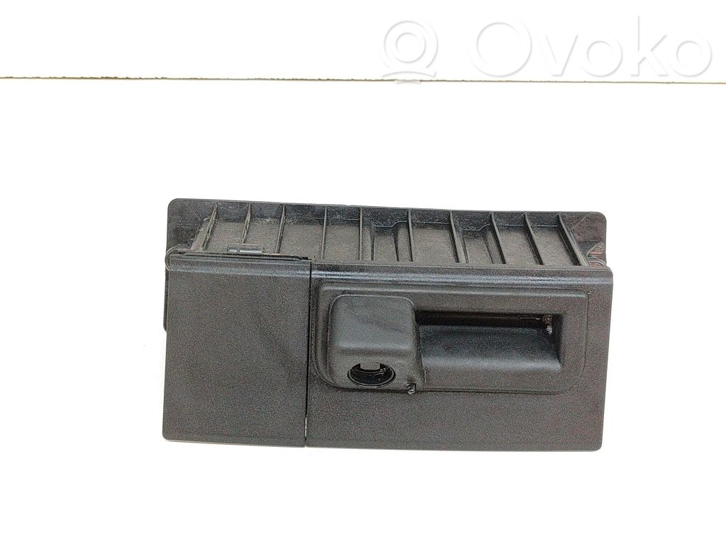 Audi Q4 e-tron Tailgate/boot open switch button 