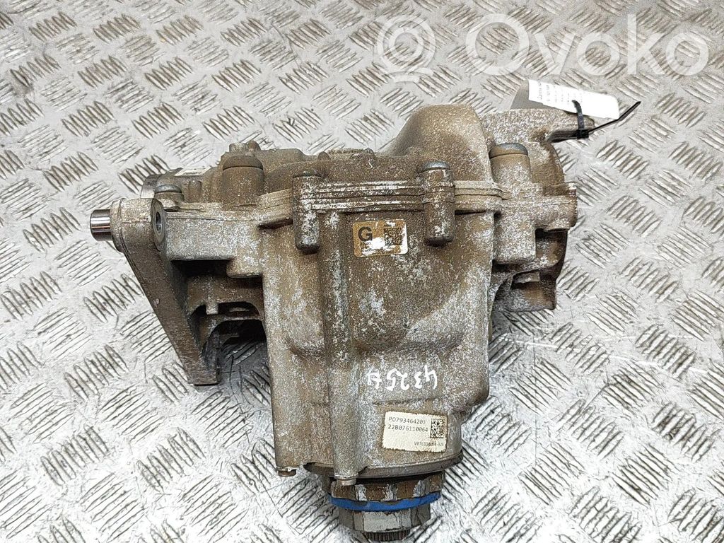 BMW 2 F44 Skrzynia rozdzielcza / Reduktor 