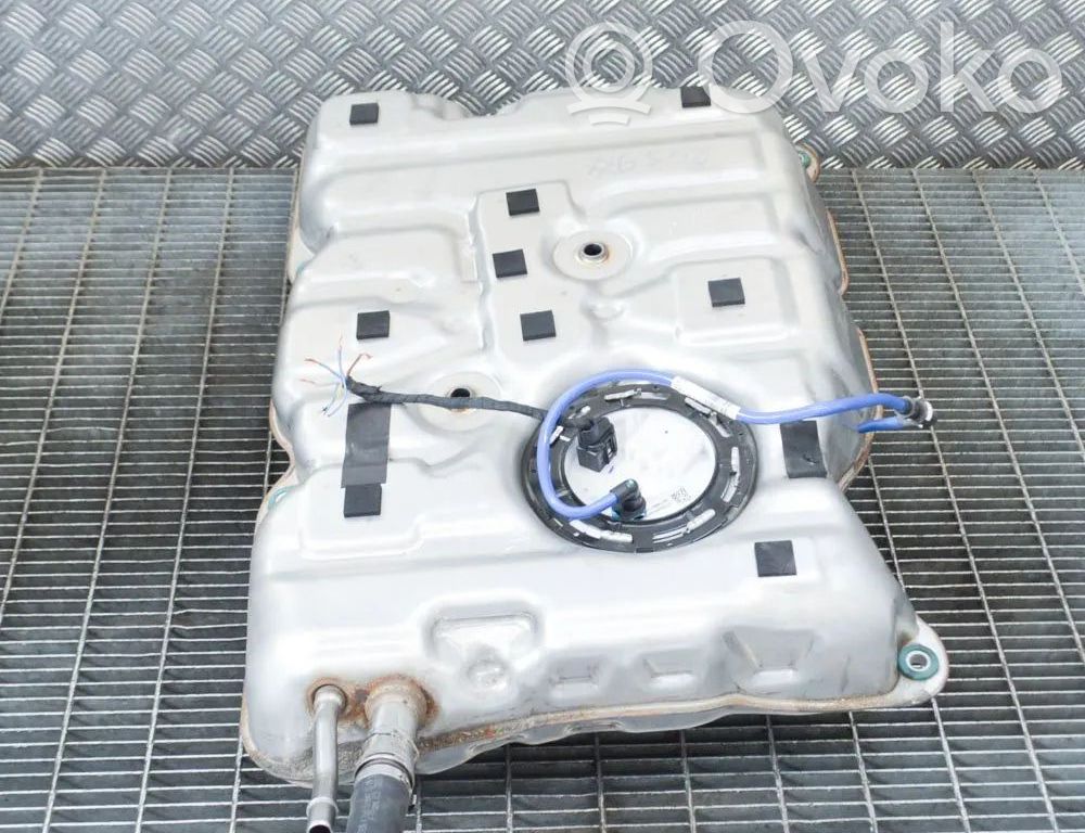 BMW 5 G30 G31 G38 Polttoainesäiliö 