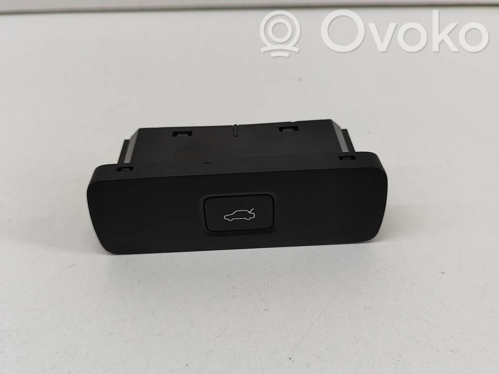 Volvo XC40 Botón interruptor de maletero abierto 