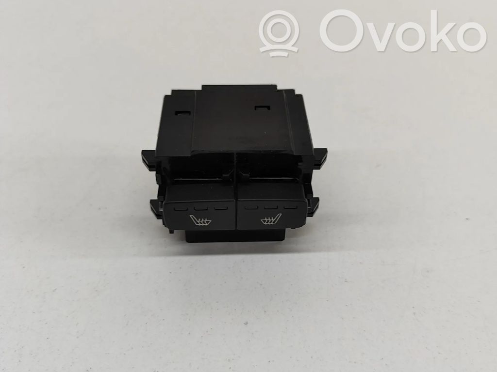 Volvo XC40 Interruptor de calefacción del asiento 