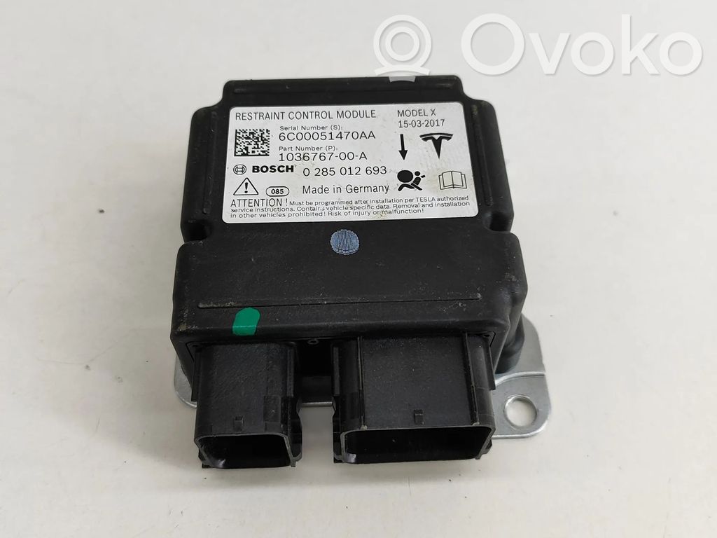 Tesla Model X Airbag control unit/module 