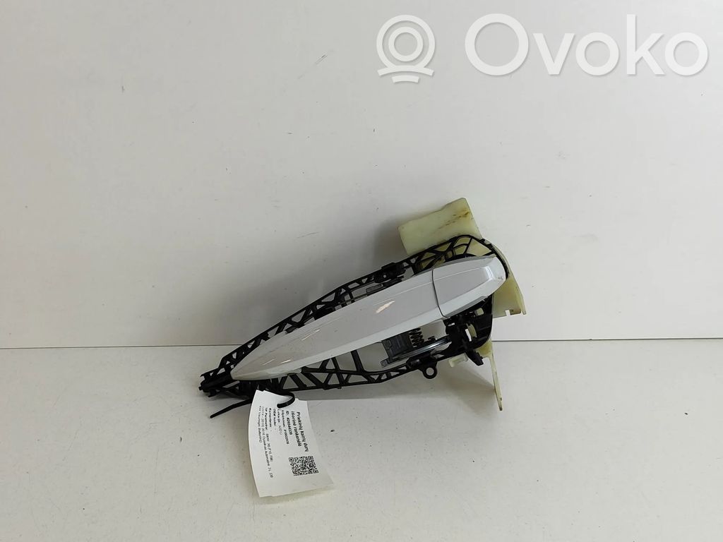 BMW X6 F16 Manecilla externa puerta delantera 