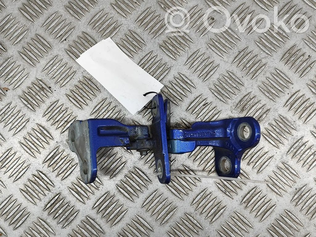 Jaguar XE Rear door lower hinge 