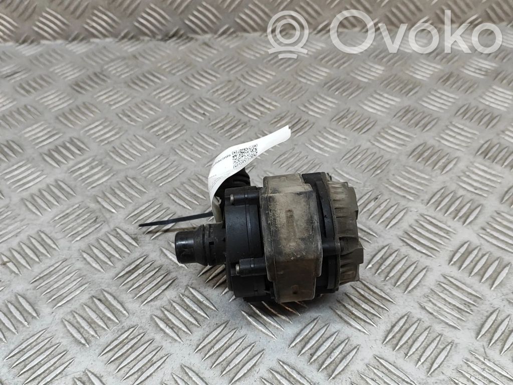 BMW 2 F45 Pompa cyrkulacji / obiegu wody 