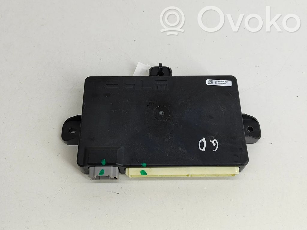 Tesla Model X Durų elektronikos valdymo blokas 