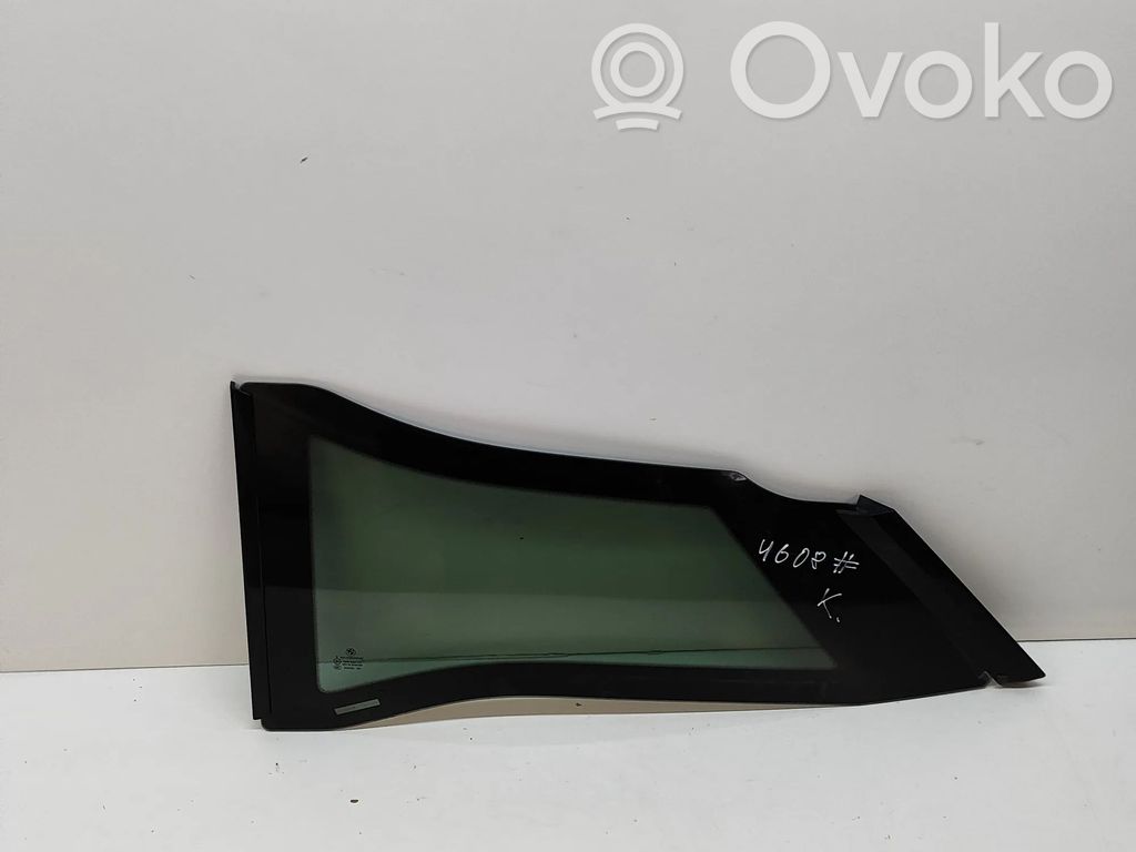 BMW i3 Rear side window 