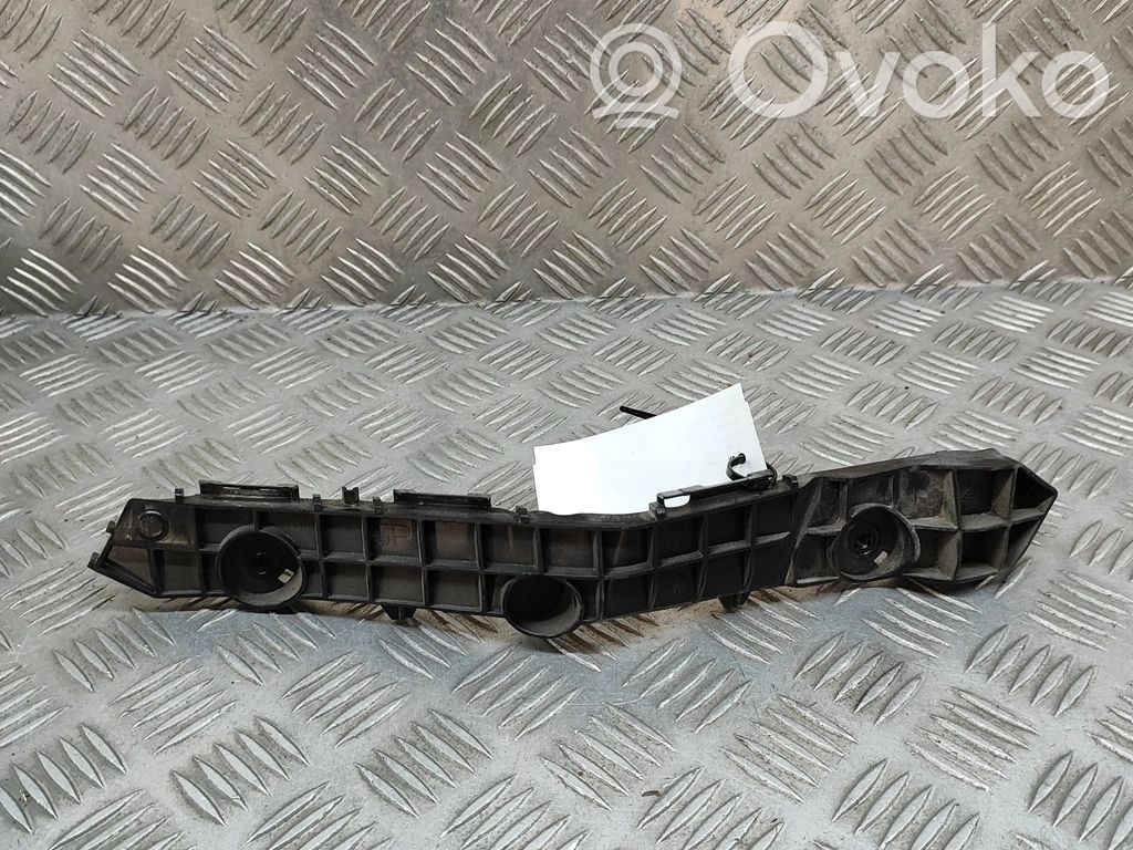 Toyota Yaris Cross Uchwyt / Mocowanie zderzaka tylnego 