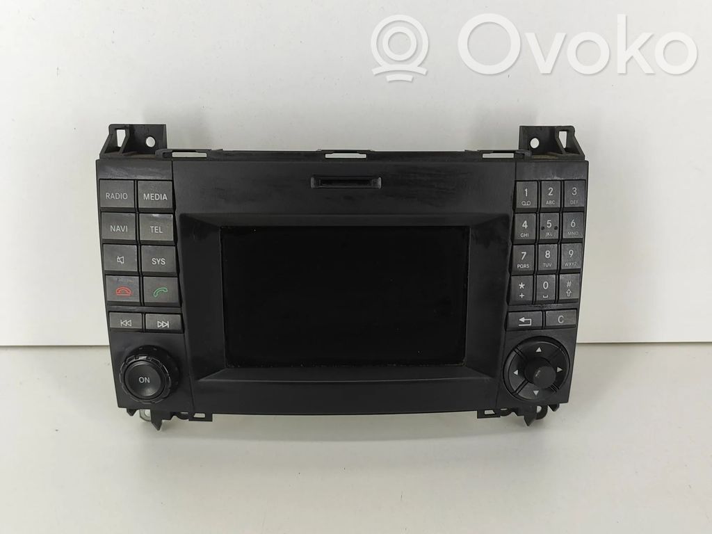 Volkswagen Crafter Panel / Radioodtwarzacz CD/DVD/GPS 