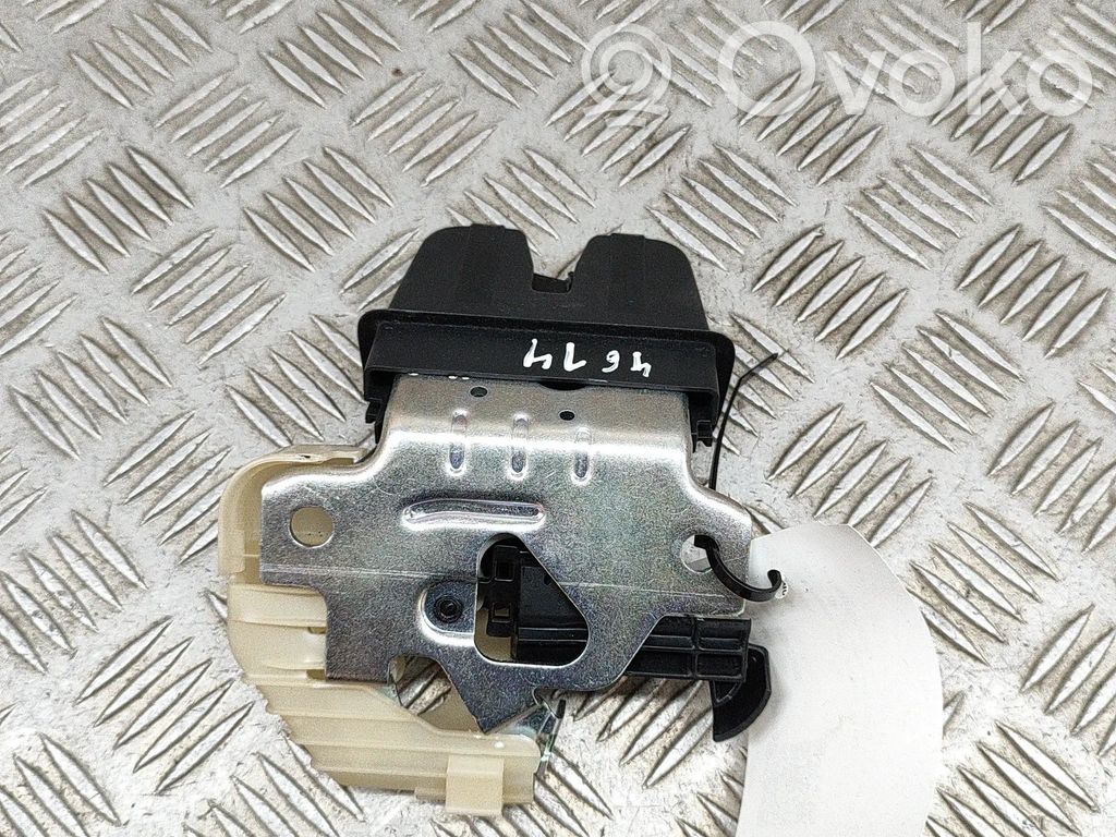 Volkswagen PASSAT B8 Blocco/chiusura/serratura del portellone posteriore/bagagliaio 