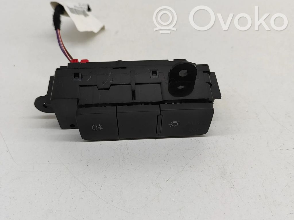 Skoda Octavia Mk4 Light switch 