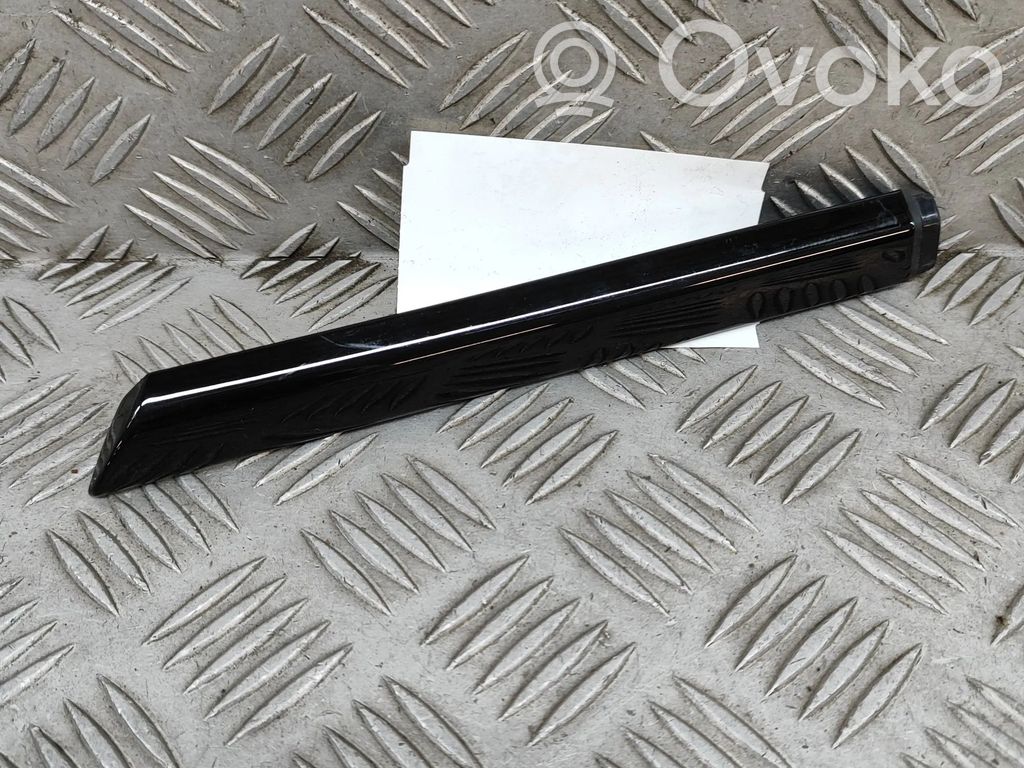 BMW 2 F44 Rivestimento modanatura del vetro della portiera anteriore 