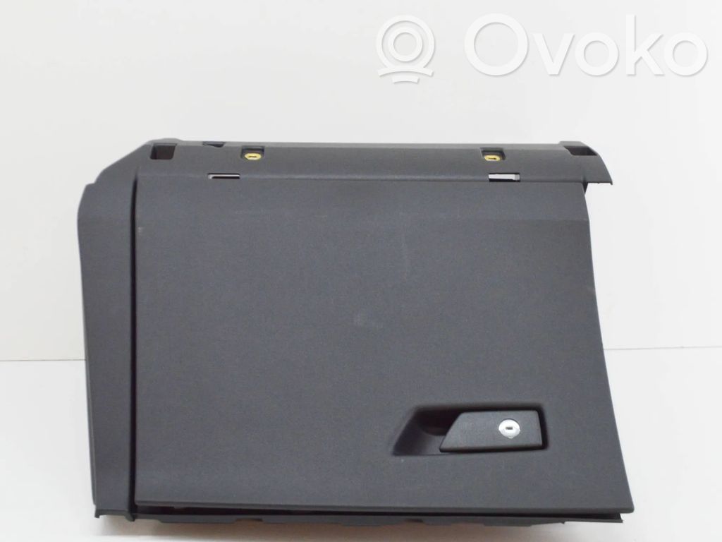 Audi Q4 Sportback e-tron Glove box 