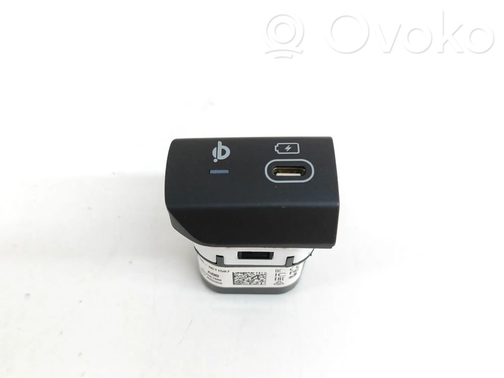 KIA Niro Enchufe conector USB 