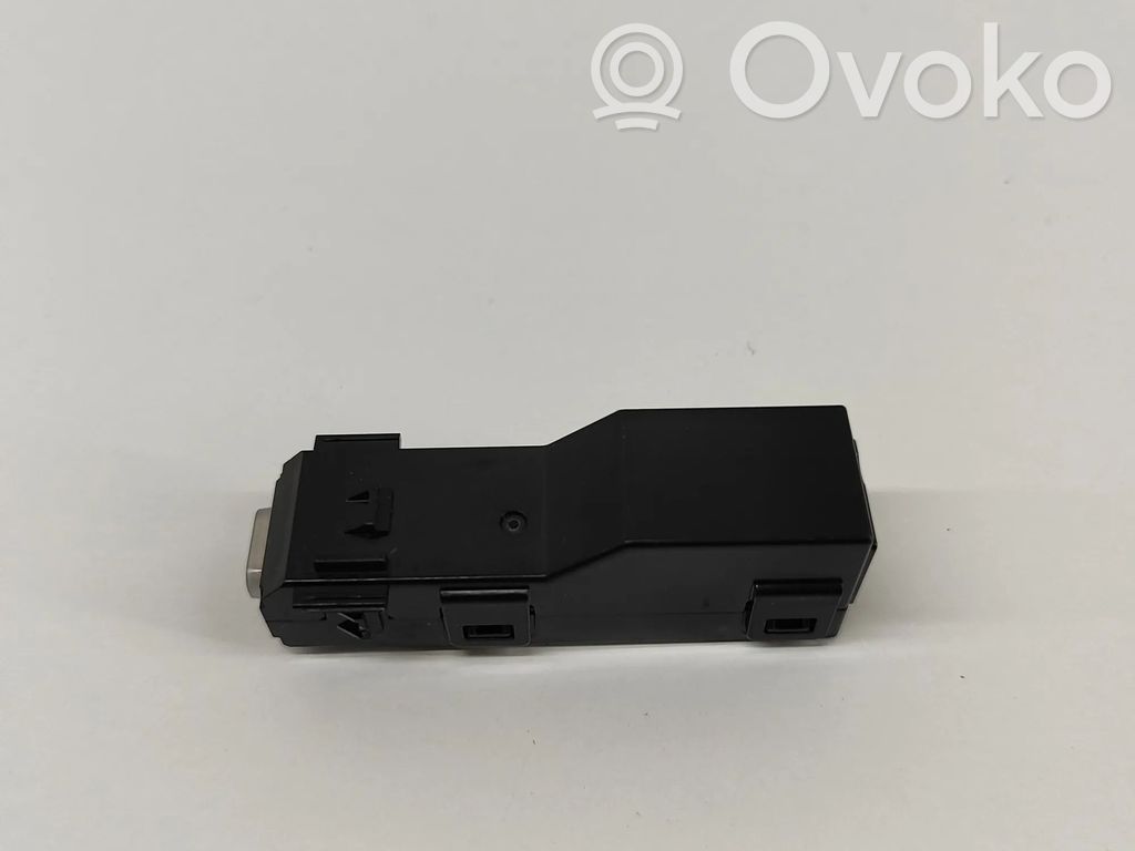 Toyota C-HR II Enchufe conector USB 