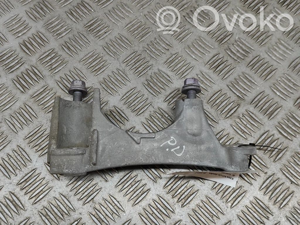 Toyota RAV 4 (XA50) Łapa / Mocowanie silnika 
