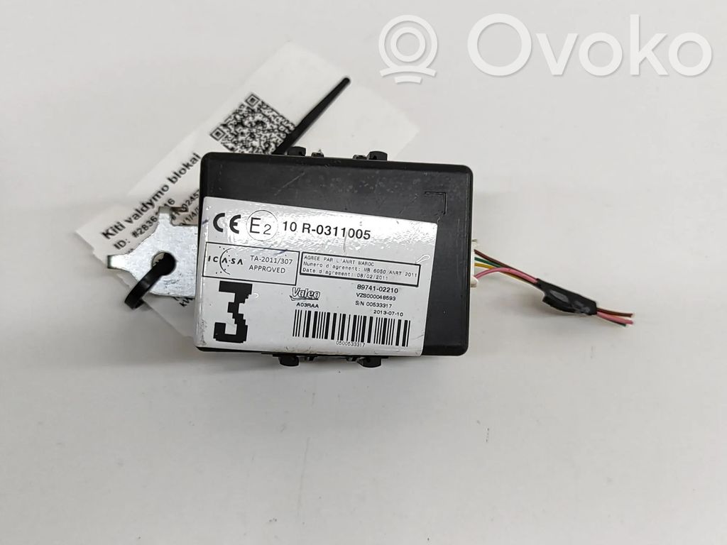 Toyota Auris E180 Unité de commande / module de verrouillage centralisé porte 