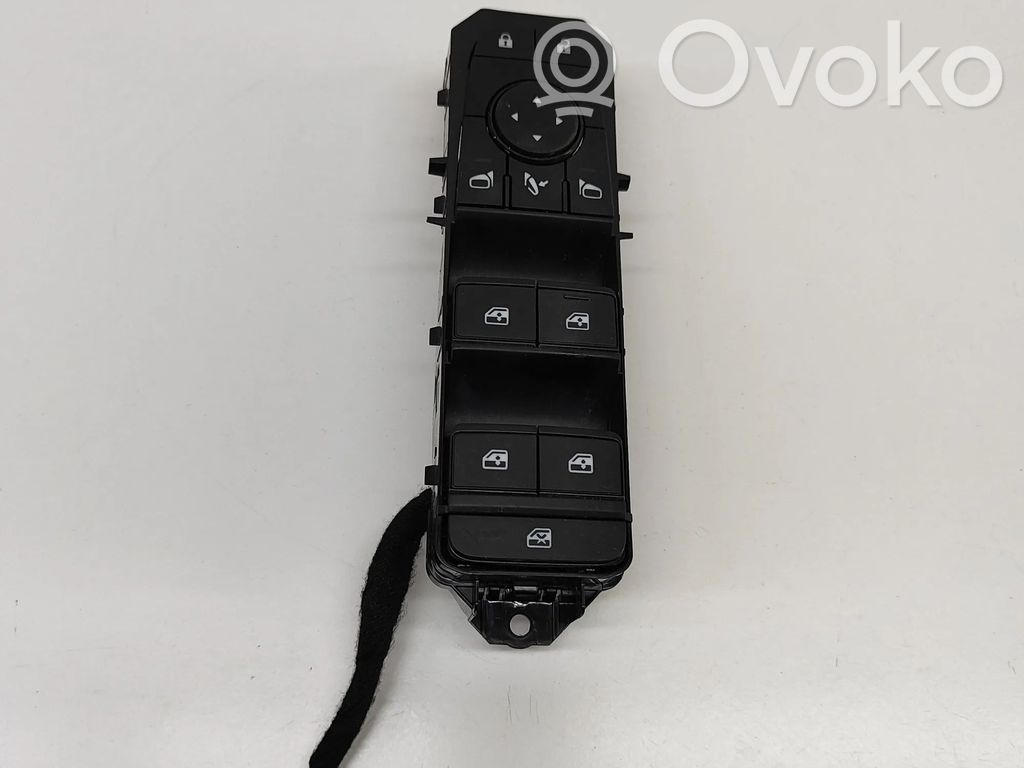 Nissan Qashqai J12 Interruttore di controllo dell’alzacristalli elettrico 