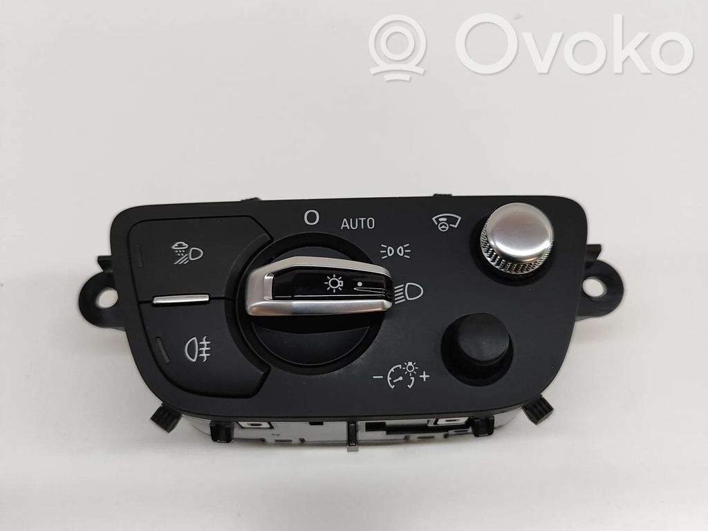 Audi Q7 4M Light switch 
