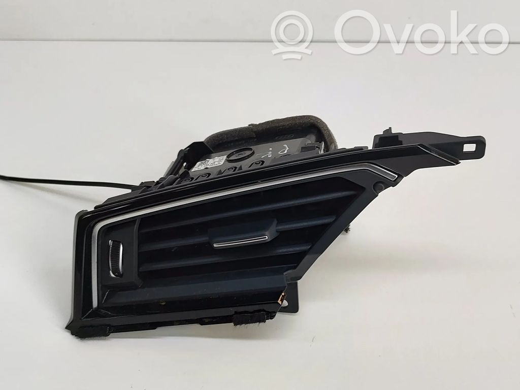 Audi e-tron Dysze / Kratki nawiewu deski rozdzielczej 