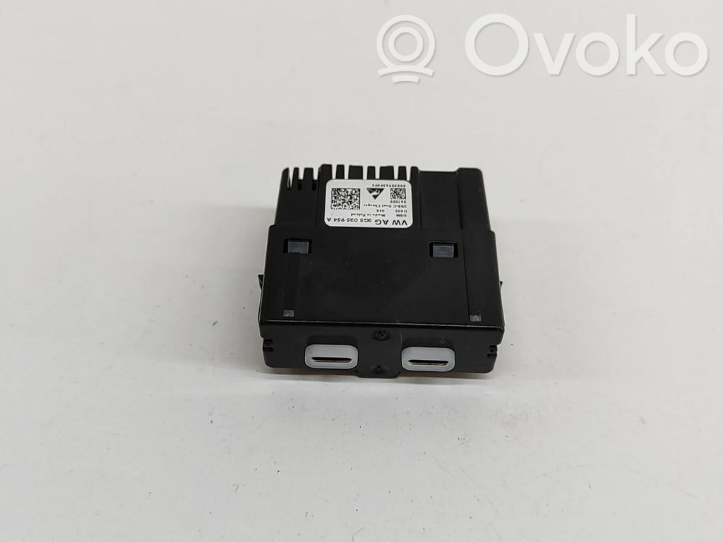 Skoda Enyaq iV Gniazdo / Złącze USB 
