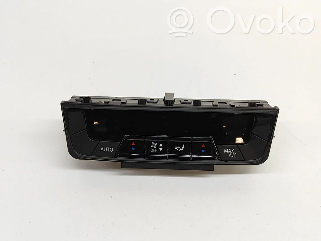 BMW iX Interior fan control switch 